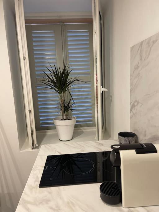 Grand Studio Neuf A 50 M Du Port Saint-Tropez Exterior photo