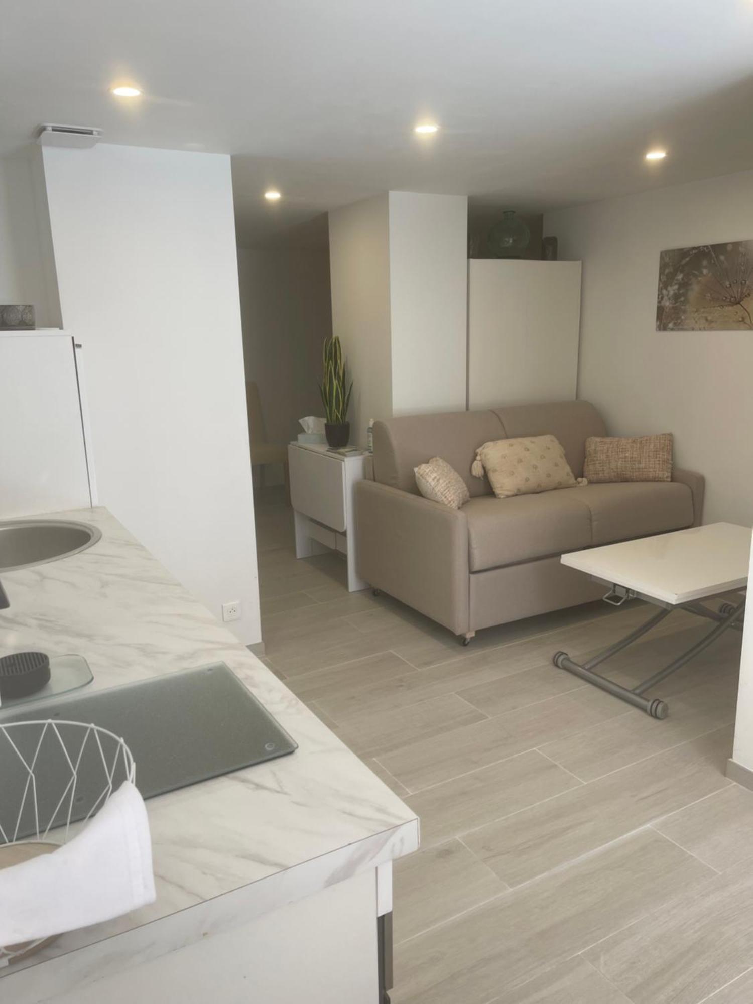 Grand Studio Neuf A 50 M Du Port Saint-Tropez Exterior photo